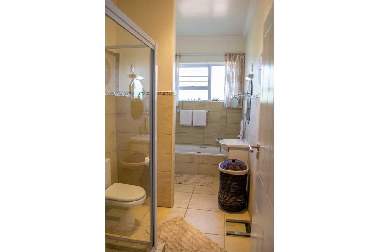 Amohela Guesthouse Midrand Kültér fotó