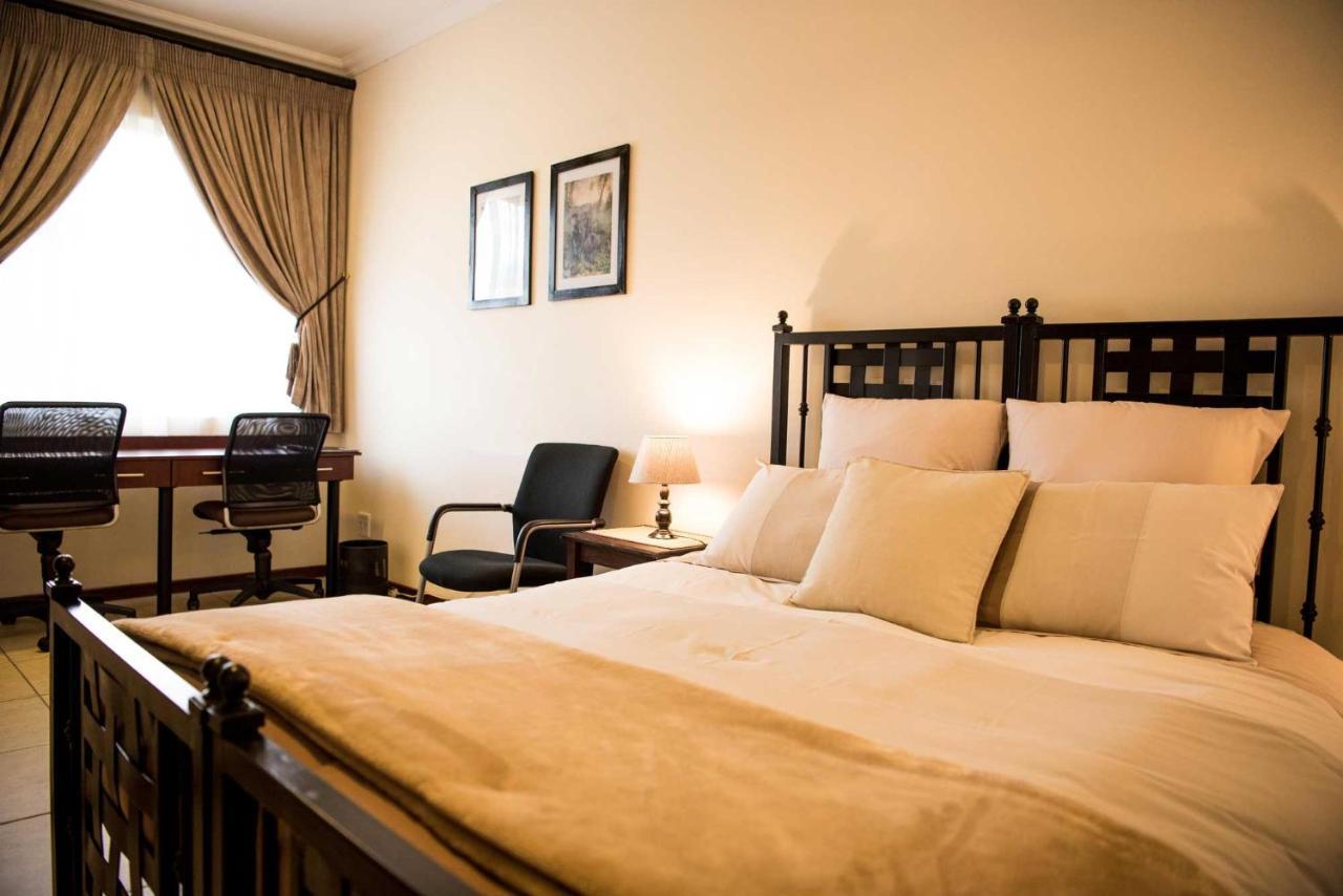 Amohela Guesthouse Midrand Kültér fotó