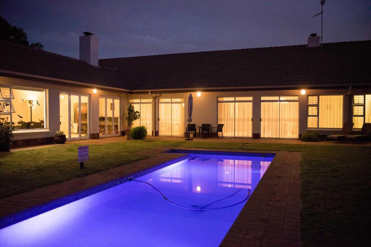 Amohela Guesthouse Midrand Kültér fotó