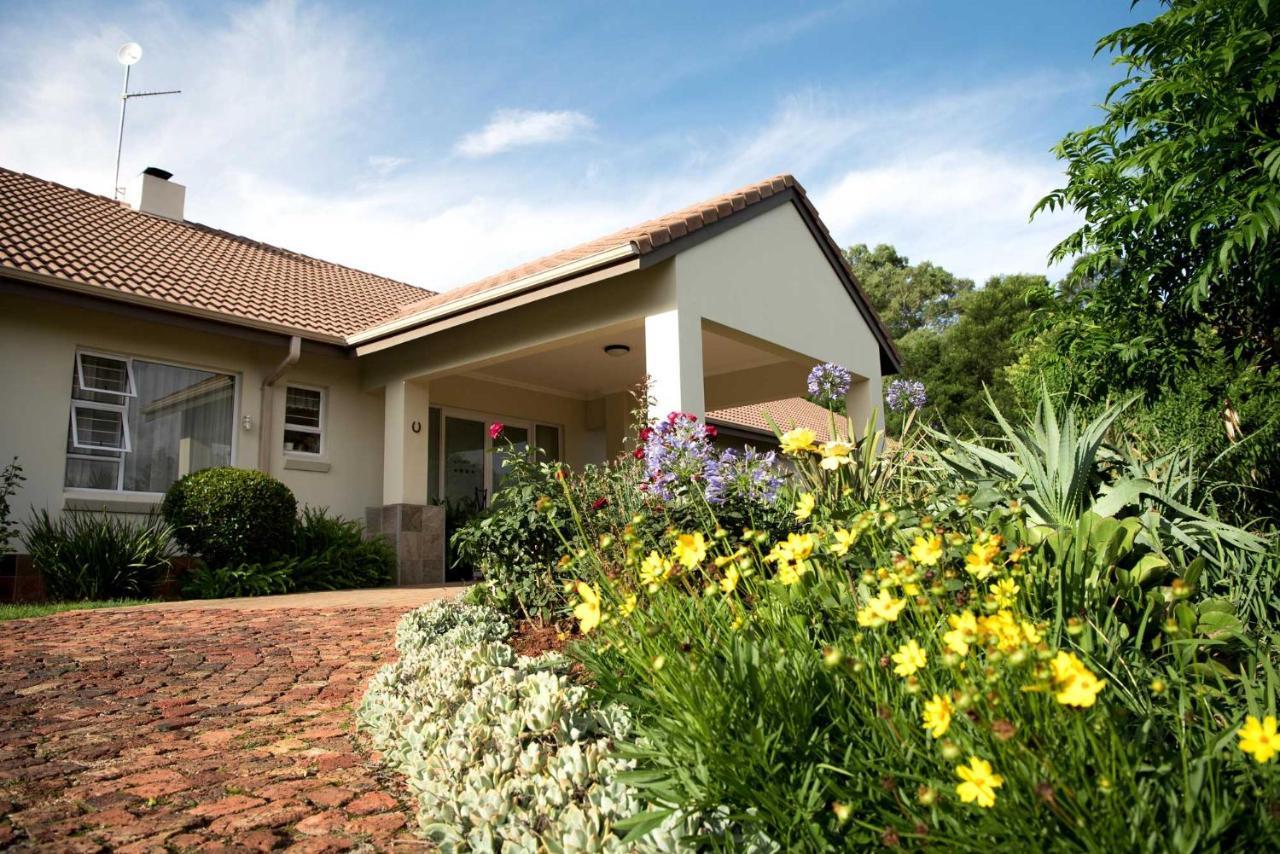 Amohela Guesthouse Midrand Kültér fotó
