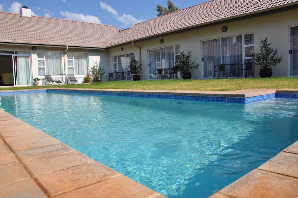 Amohela Guesthouse Midrand Kültér fotó