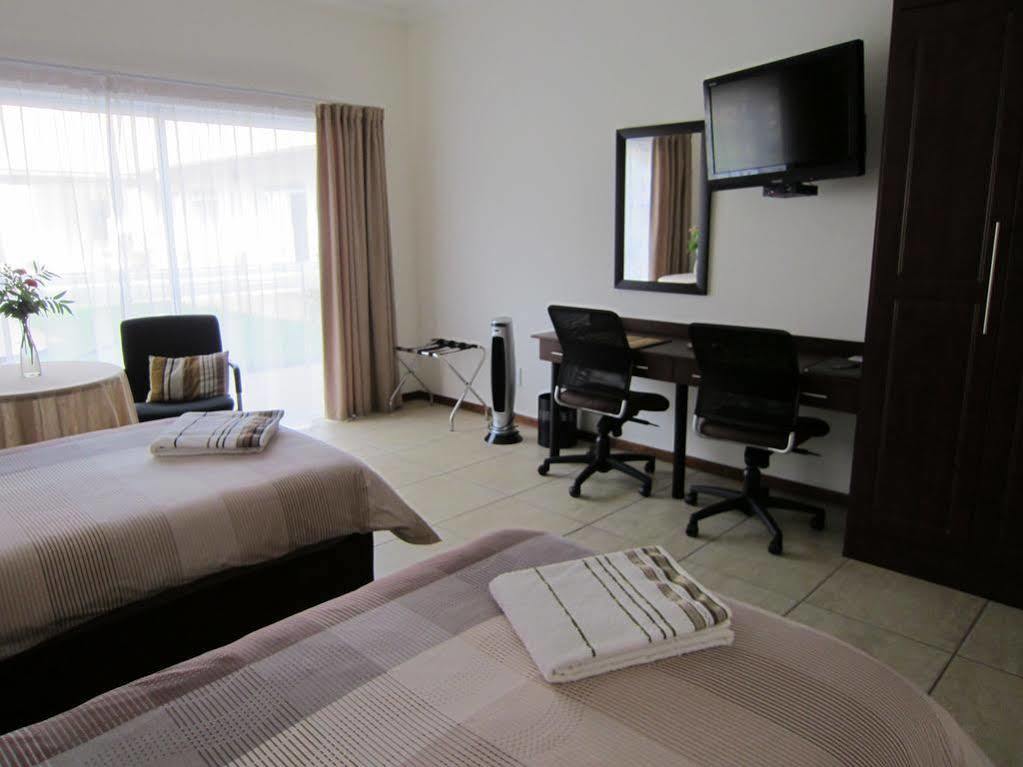 Amohela Guesthouse Midrand Kültér fotó